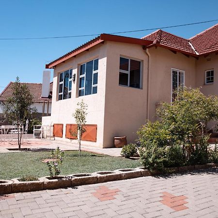 Emerald Bed&Breakfast Windhoek Exteriör bild